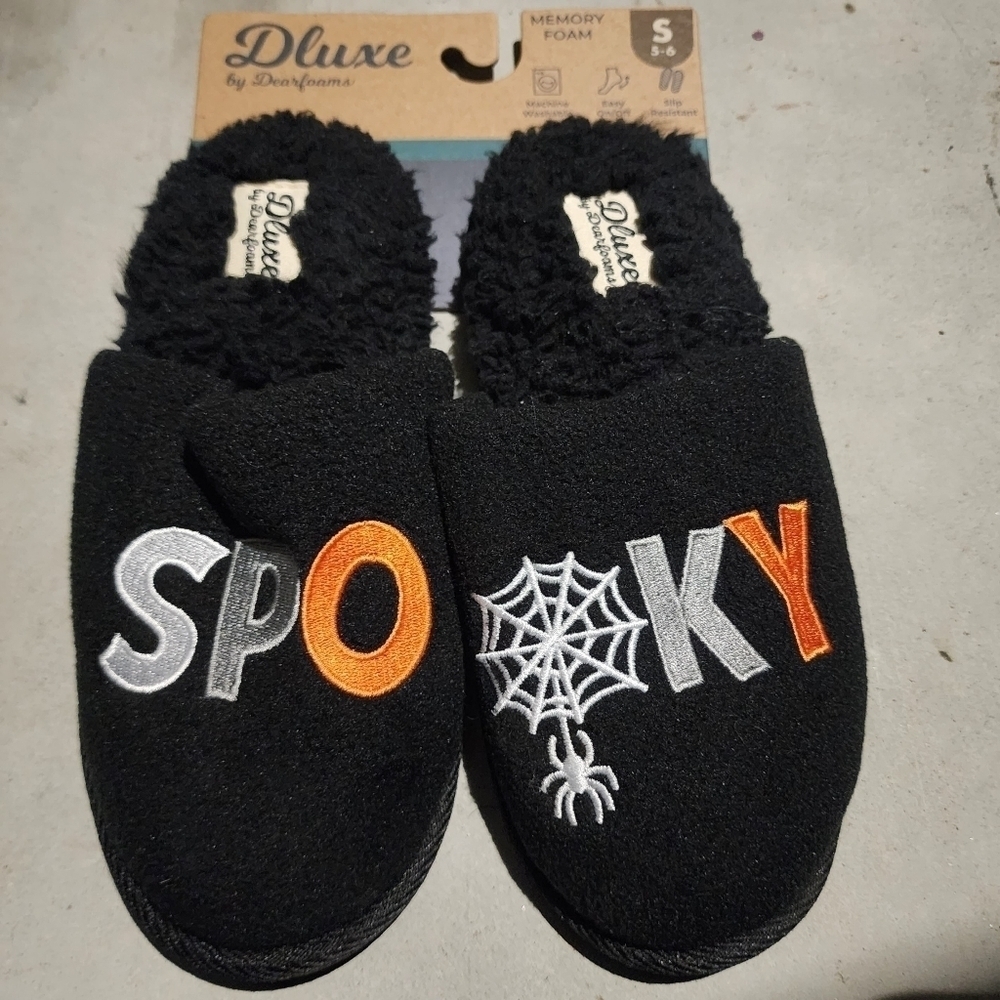 NWT Dluxe by Dearfoams Black "Spooky" Halloween Slippers Slip On House Shoes New